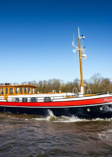NL22.044 de alm 2150 custom dutch motor yacht werner design 01
