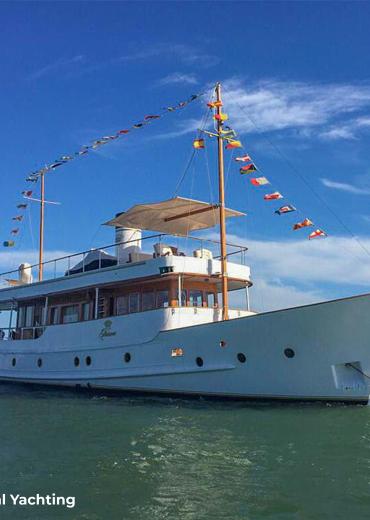 Amsterdamsche Scheepwerf G de Vries Lentsch Jr Yachts De Vries dutch motor yacht Forever for sale