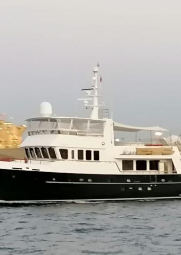  Doggersbank Kuipers Woudsend Vripack Yachting International Offshore dutch motor yacht 01