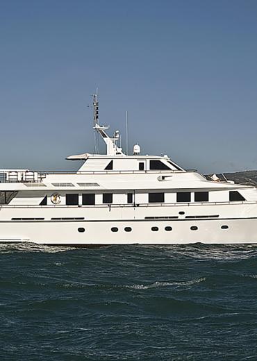 NL30.016 Porsius de Vries Lentsch custom dutch motor yacht 01