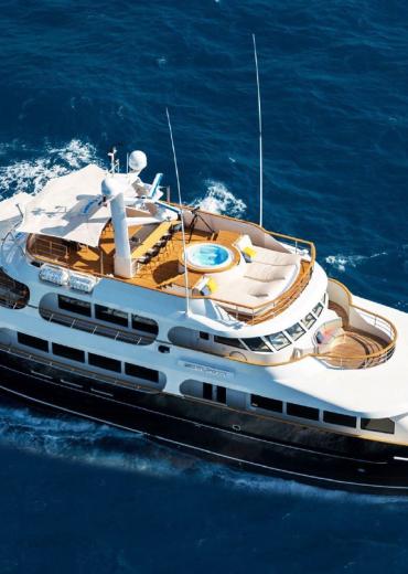 NL33.005 Lynx Yachts Diana Yacht Design custom dutch motor yacht 01