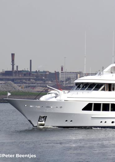 Feadship De Vries De Voogt Naval Architets SL39 dutch motor yacht GO for sale