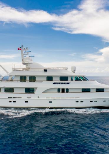 Hakvoort Shipyard Diana Yacht Design Custom dutch motor yacht Big Easy for sale