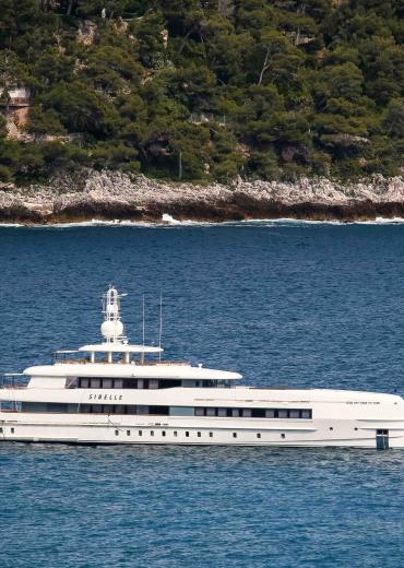 NL49.033 Heesen Omega Architects Custom dutch motor yacht 01