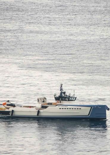  Amels Damen Yachting Damen Yacht Support Vessel dutch motor yacht 01