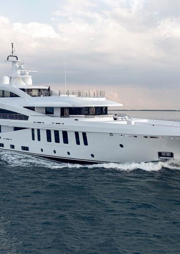 Amels Damen Yachting Tim Heywood dutch motor yacht Moonstone for sale