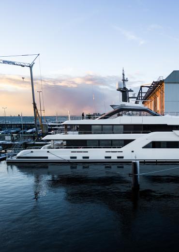 Amels Limited Edition 200 Espen Oeino International Dutch motor yacht Satemi for sale